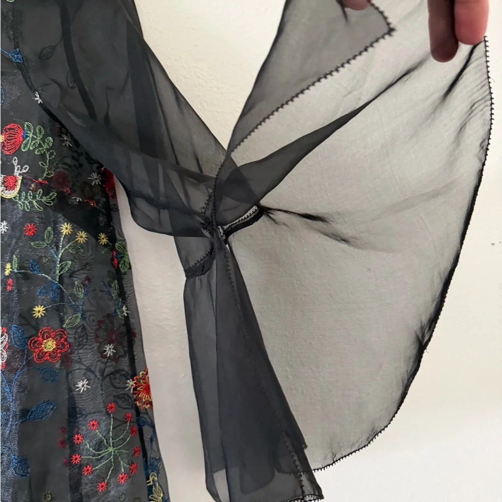 Elie Tahari Reina Embroidered Sheer Blouse size xs - Picture 10 of 13